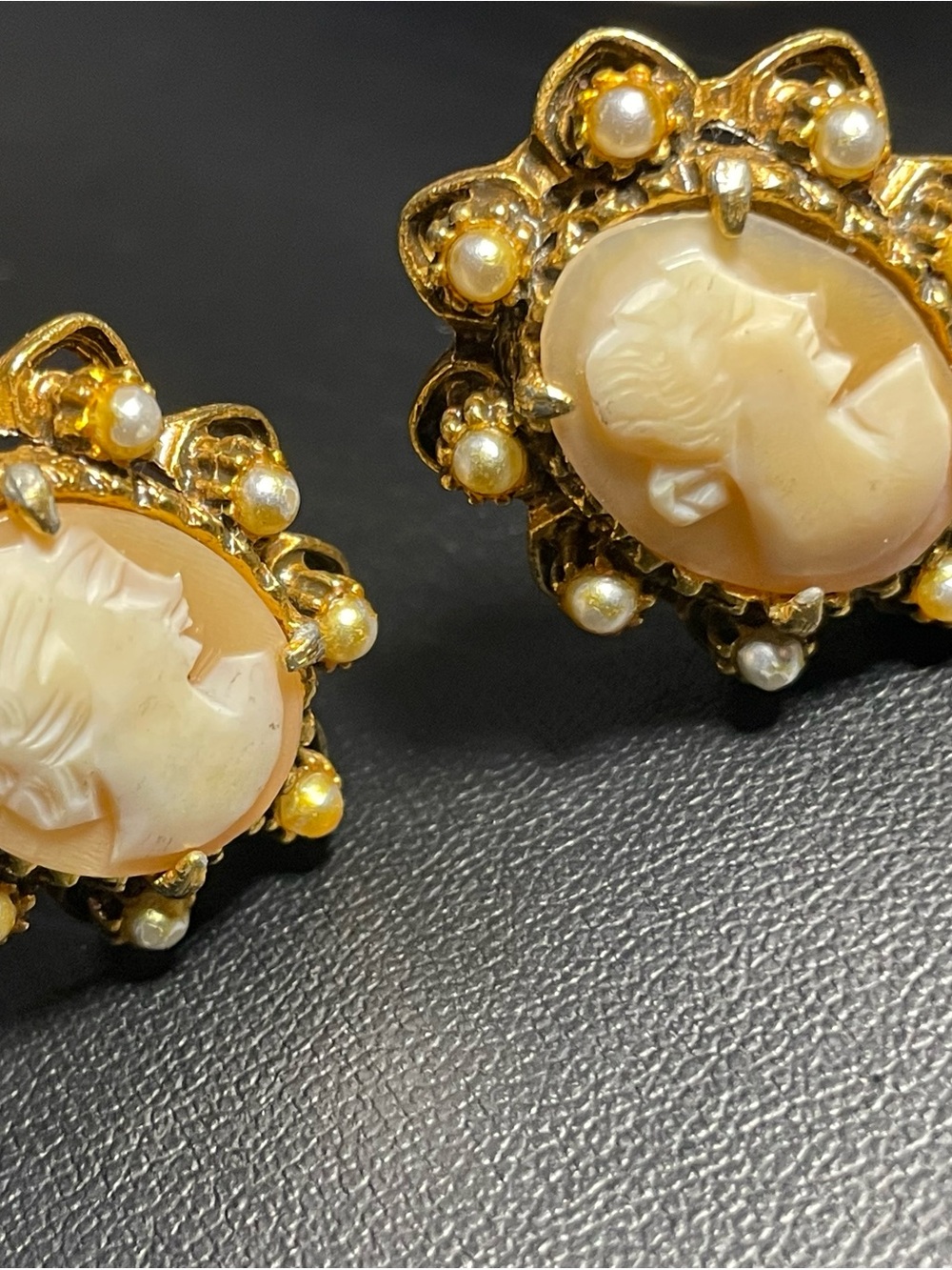 MCM Cameo Pearl Gold Clip-On Earrings - Cream & Gold